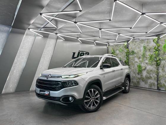 FIAT TORO 2.0 16V TURBO DIESEL VOLCANO 4WD AT9 FIAT TORO 2.0 16V TURBO DIESEL VOLCANO 4WD AT9